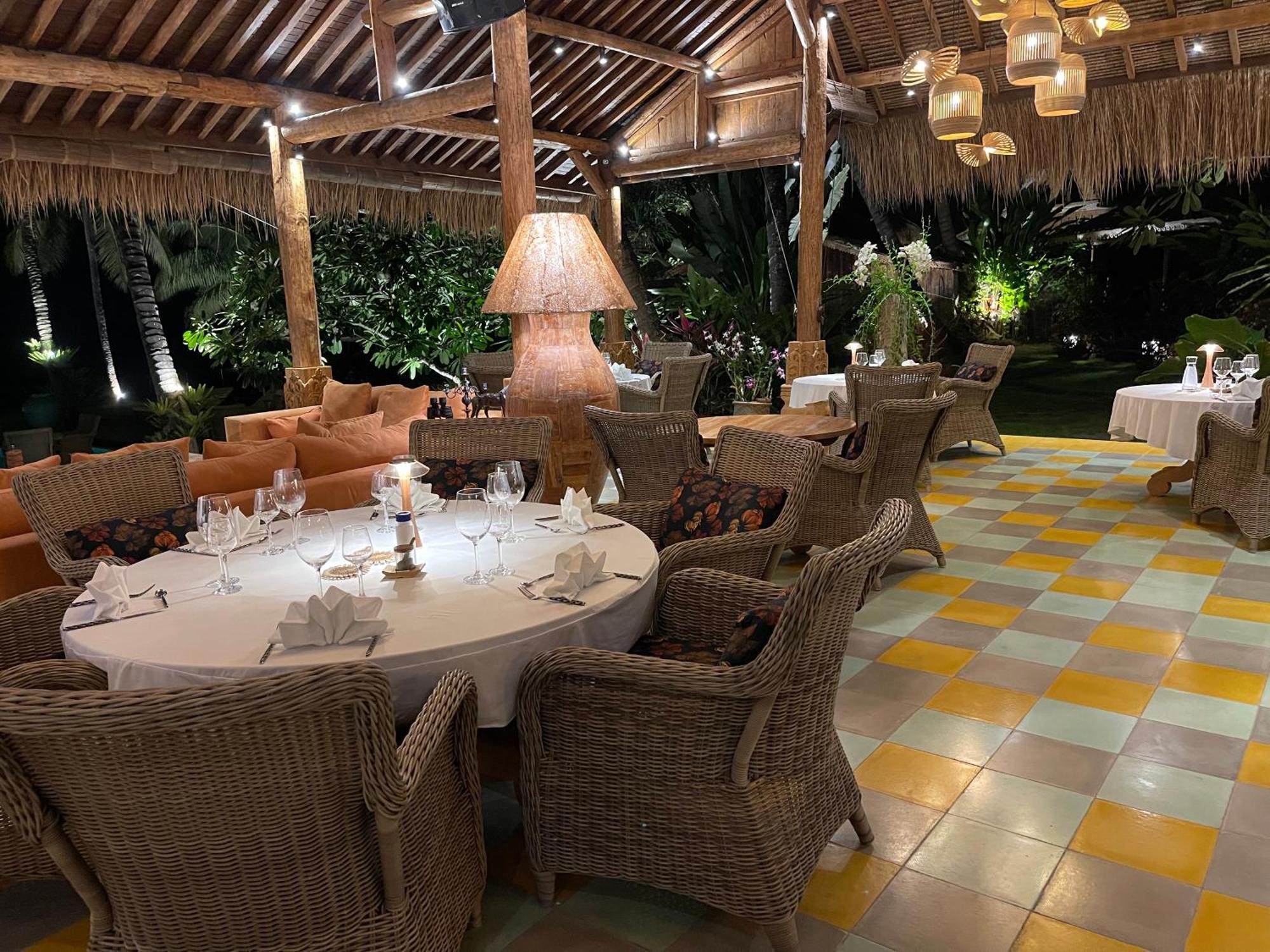 Louka Beach Bali Tianyar Exterior photo