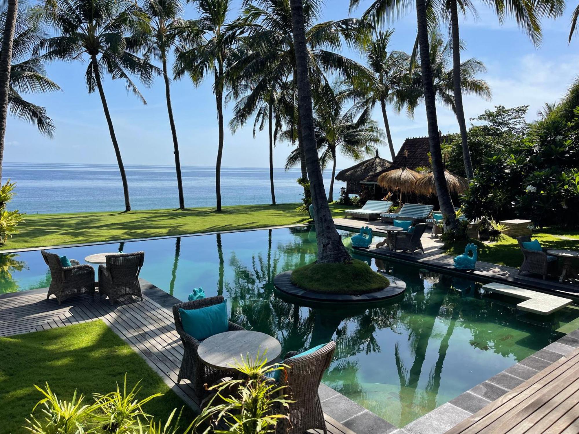 Louka Beach Bali Tianyar Exterior photo